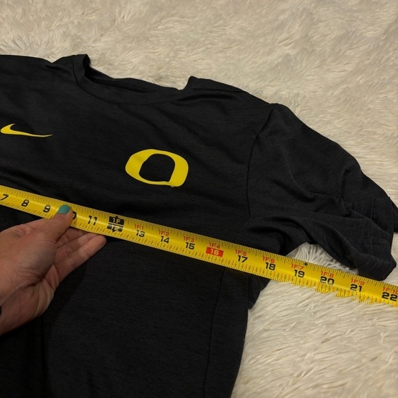 Nike Youth Gray Sideline24 Dri-FIT Legend Oregon Duck  T-Shirt Small - Picture 4 of 9